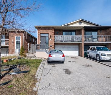 Semi-Detached Home For Lease | N8143408 - Photo 1