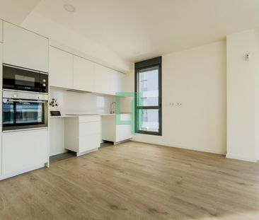 Piso de alquiler en Miquel Xirgu Rico, Port - Photo 1