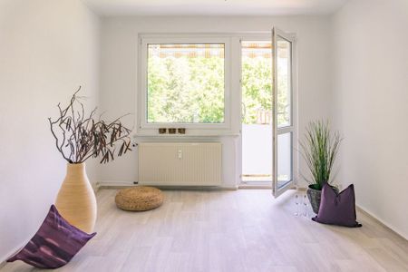 Schöne 2-Raum-Wohnung mit Balkon - Foto 2