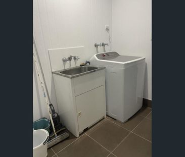 Furnished and modern unit in the hills of Nambour - Photo 5