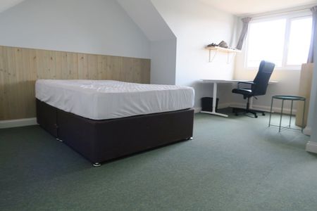 6 Bed Terraced House, Longmead Avenue, BS7 - Photo 5