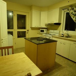 4½ à louer St‑Sacrement Québec – Chauffé, spacieux, 1295$ - Photo 2