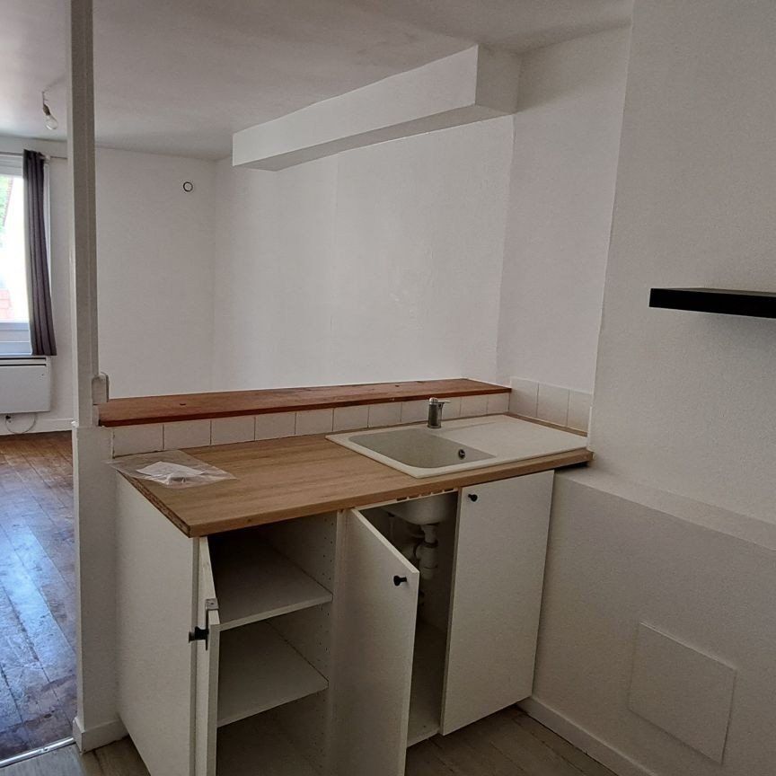 Appartement 1 pièce de 21 m² à Pontoise (95300) - Photo 1