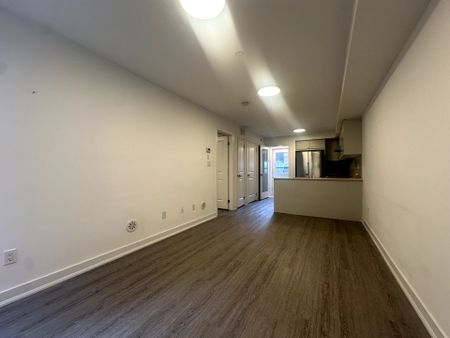 For Lease - 8 Drummond Street Unit# 418, Toronto, Ontario - Photo 3