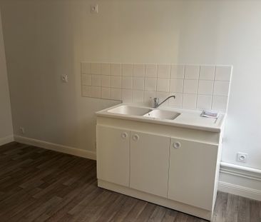 Location Appartement 2 pièces 52m² BAYEUX 14400 - Photo 3
