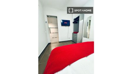 2 room luxury Flat for rent in Rubí, Catalonia - Photo 2