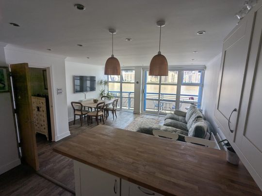 3 Bed Flat, Harwood Point, SE16 - Photo 1