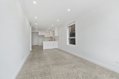 FABULOUS FAMILY HOME! - Photo 3