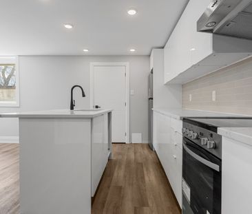 507 Churchill Avenue North - 4 - Photo 2