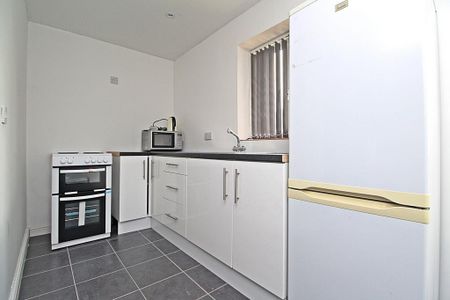 2 bedroom house to rent - Photo 3