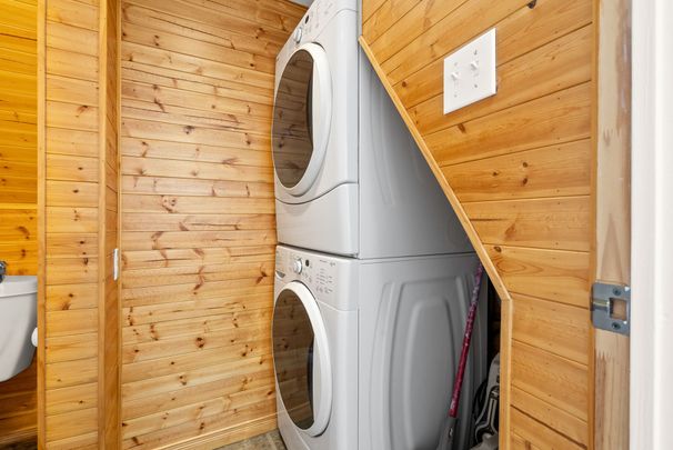 For Lease - 21 Downes Avenue, Prince Edward County, Ontario - Photo 1