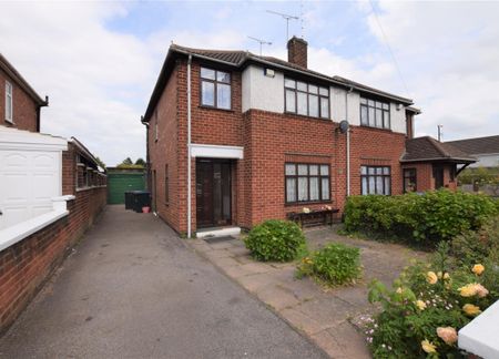 Knoll Drive, Styvechale, Coventry CV3 5DD - Photo 2