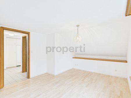 Unique 3.54.5-room apartment with large roof terrace in Wil (SG) - Photo 4