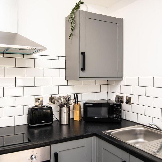 Studio to rent - Photo 1