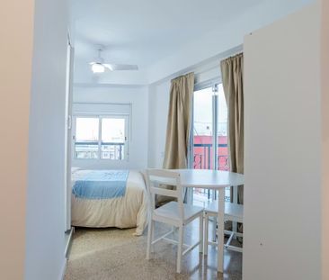 Carrer de la Mare de Déu del Pilar, Paterna, Valencian Community 46980 - Foto 6