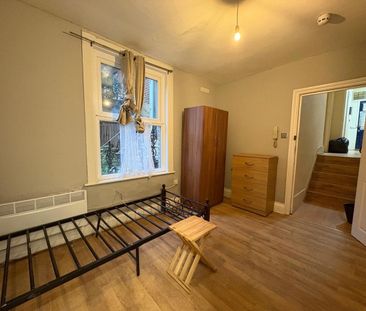 Studio Flat, Cranley Gardens, N10 - Photo 2