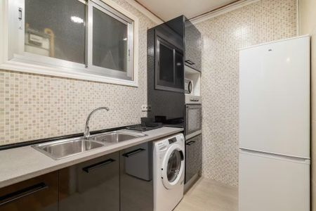 Passatge de Marimon, Barcelona, Catalonia 08021 - Photo 3