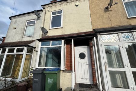 Gladys Road - Photo 3