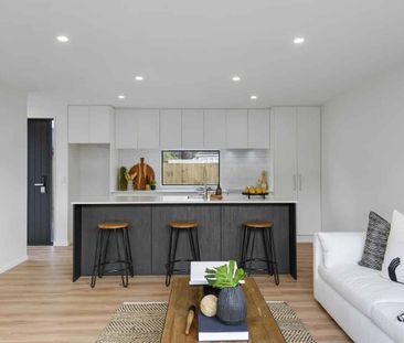 Stylish & Practical Living with Internal Garage! - Photo 2