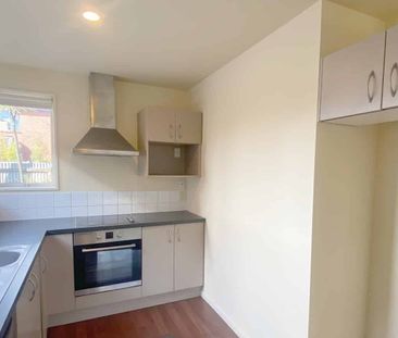 Modern & Convenient Home - Photo 3