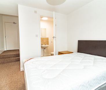 1 bed house / flat share to rent in Wolverton Road, Bournemouth, BH7 - Photo 4