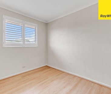 Neat and Tidy 2 Bedroom Unit - Photo 2