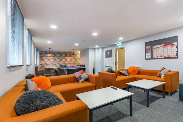 6 Bed Standard Ensuite - Photo 1