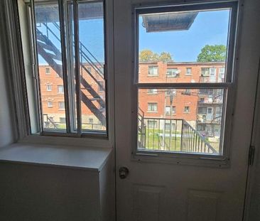 1 CH - 1 SDB - Montréal - $1,200 /mo - Photo 4