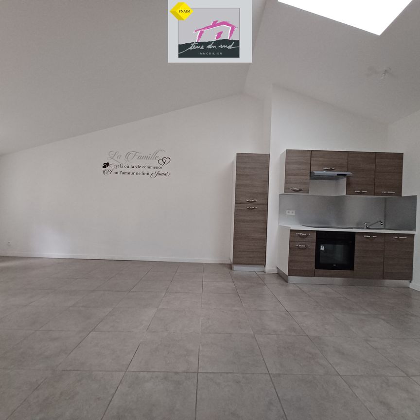 Location Appartement 3 pièces 63m² LEZIGNAN CORBIERES 11200 - Photo 1