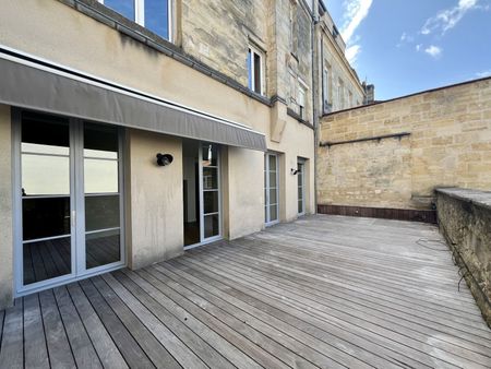 QUAIS DES CHARTRONS – 2 CHAMBRES + TERRASSE - 1460 € CC - Photo 3