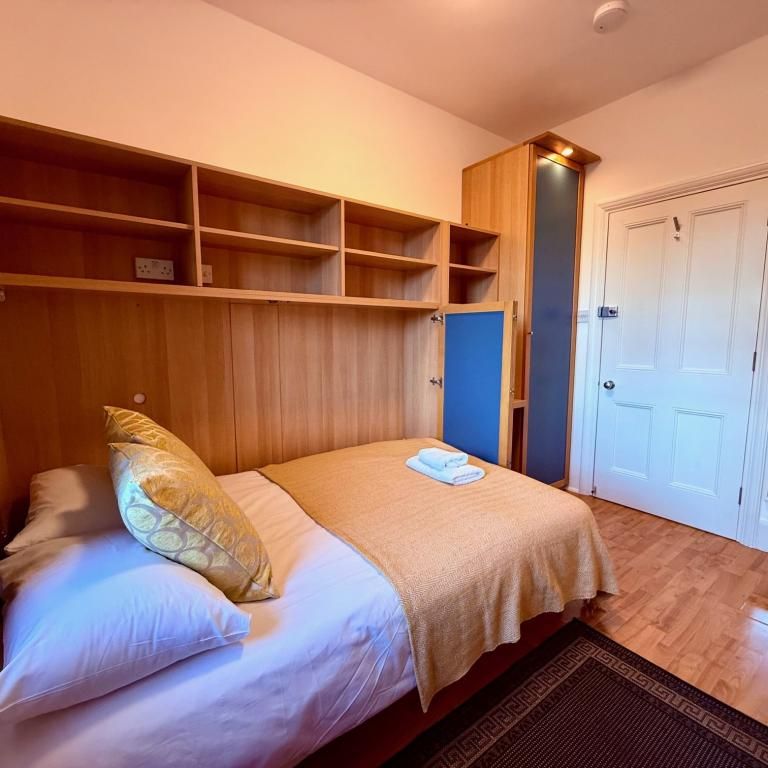 Flat 416 Fulham Palace Road, Fulham W6 9HH - Photo 1