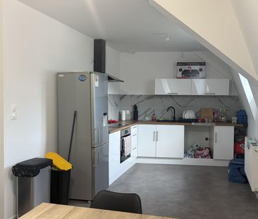 Location / Appartement T4 - Photo 2