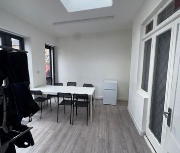 Room in a Shared House, Shelbourne Road, N17 - Photo 5