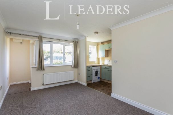 2 bedroom apartment to rent Lenborough Road, Buckingham, Buckinghamshire, MK18 - Photo 1
