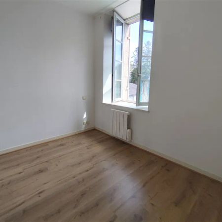 Location appartement 2 pièces - 44m² à Treguier (22220) - Photo 3