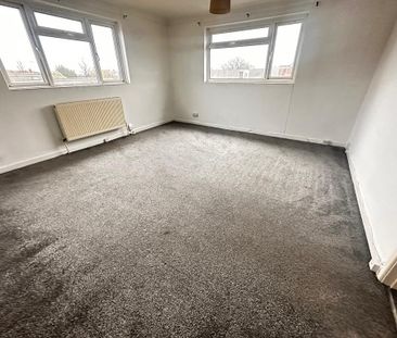 3 bedroom flat to rent - Photo 1