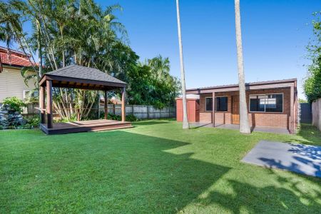 75 Wynnum North Road, - Photo 4