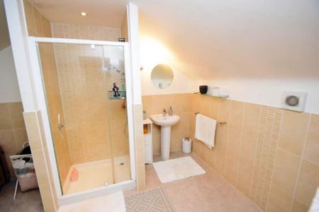 3 bedroom house to rent - Photo 4