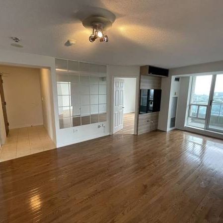 3600 / 3br - Beautiful 3-bedroom condo with great view and subway acce - Photo 3