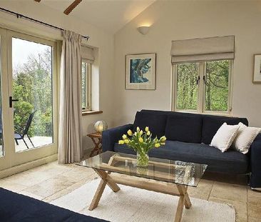 3 bedroom barn conversion to rent - Photo 1