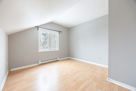 Maison à étages à louer - La Prairie (La Clairière) Maison à étages à louer - La Prairie (La Clairière) - Photo 5