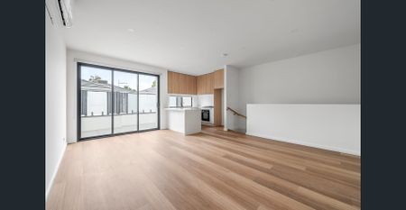 Near-New Townhouse - Immaculately Presented with Low-Maintenance Lifestyle - Photo 3