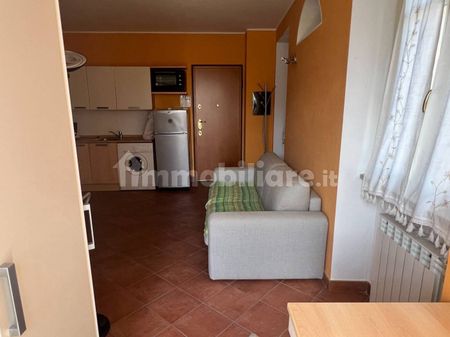 Monolocale viale Giuseppe Garibaldi 81, Centro, Gavirate - Photo 3