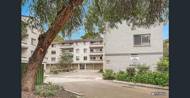 Convenient Living in the Heart of Penrith - Photo 1