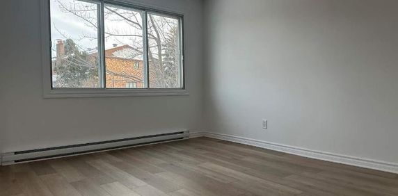 MELATTI LOUER "Salles De Repos": 4 ½ à louer à LaSalle - Photo 2