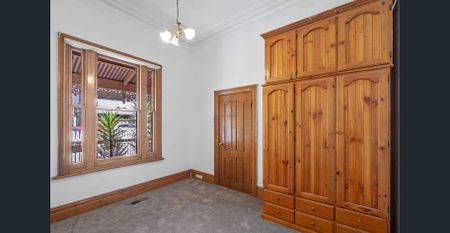 Three Bedroom Victorian Home Close To Chapel Street - Photo 2