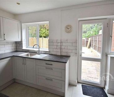 Severn Crescent, Slough, Berkshire, SL3 - Photo 6