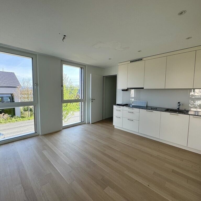 Attractive 4.5 room apartment: quiet, modern and centrally located - Photo 1