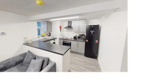 18 Talbot Mount, Leeds, LS4 2PF - Photo 3