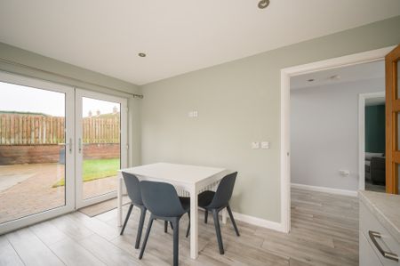 30 Hillview, Moneyreagh, BT23 6EZ - Photo 3